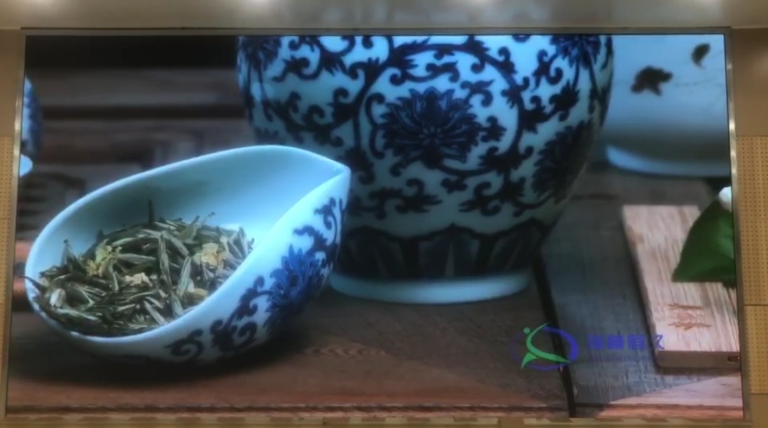 宜昌武漢理工大馬房山校區室內全彩P1.8安裝完畢    尺寸：5.12*2.72    像素點：2752*1462